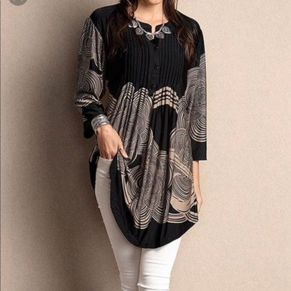 Black Cloud Tunic - Picture 2 of 2